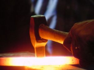 Lịch sử nghề luyện và rèn sắt Việt Nam